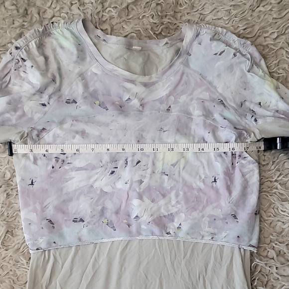 🪼Lululemon Layeres Top in Pastel Shades! - Picture 7 of 8